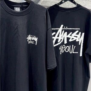 ✨Host pick✨Stussy Black and White Seoul Tee